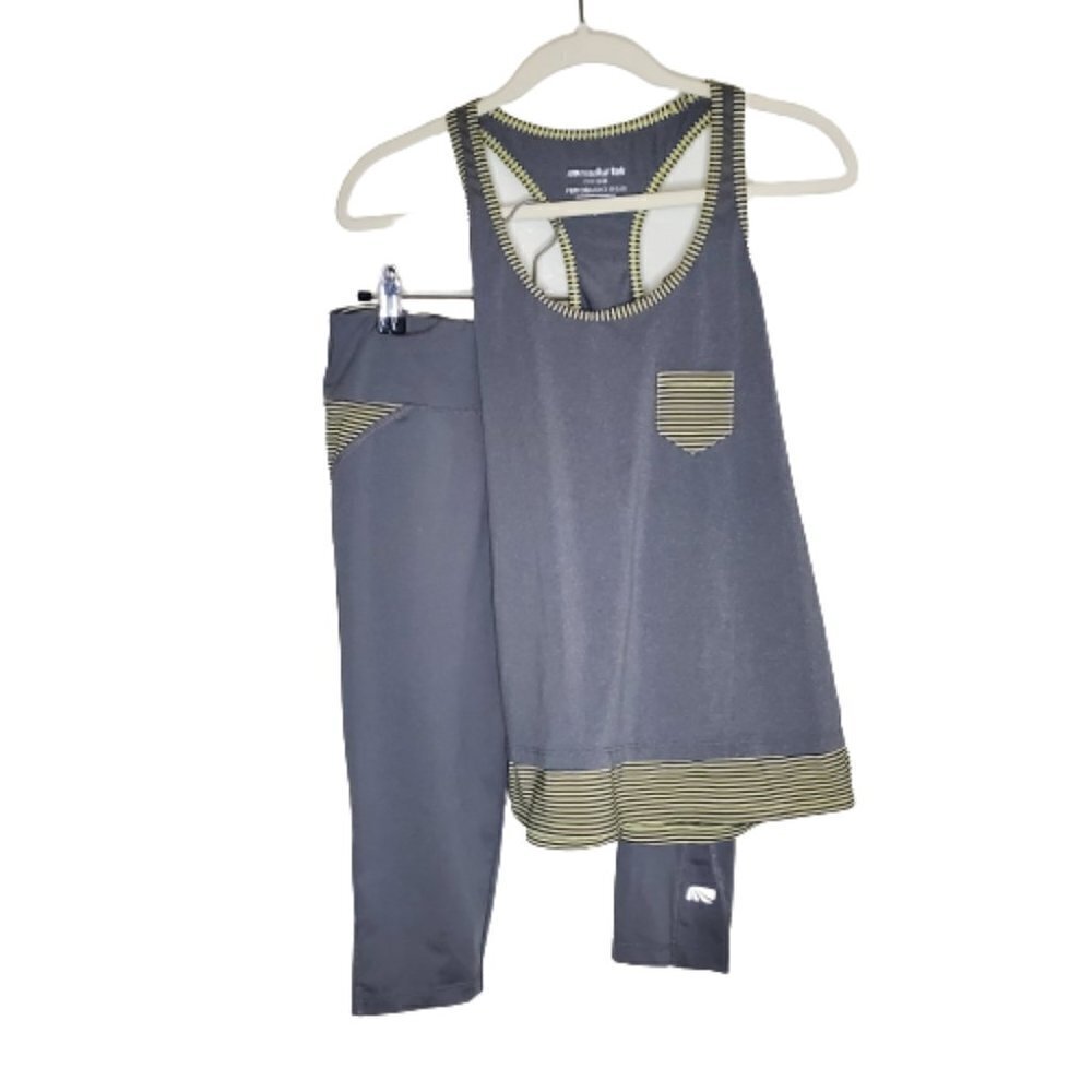 Marika Top and Leggings‎ Set S
